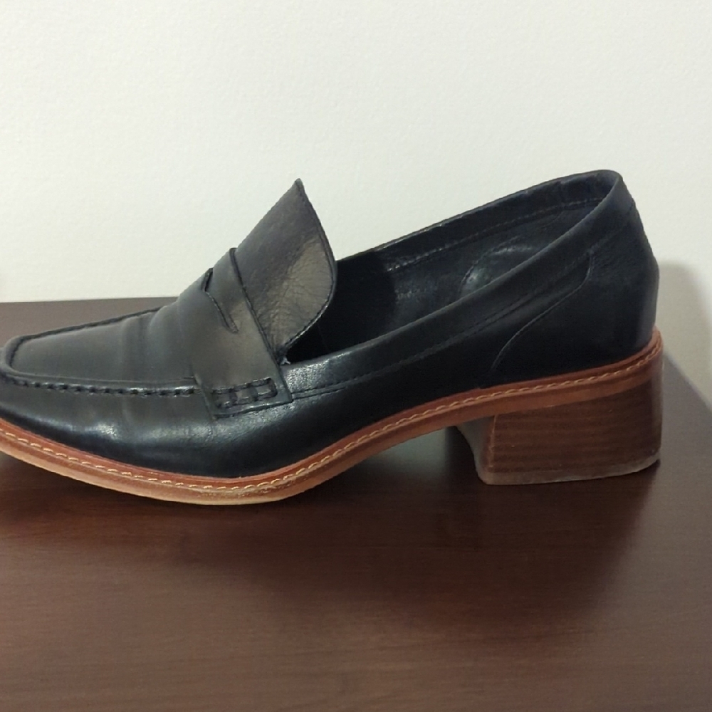 Men's Black Leather Loafers
